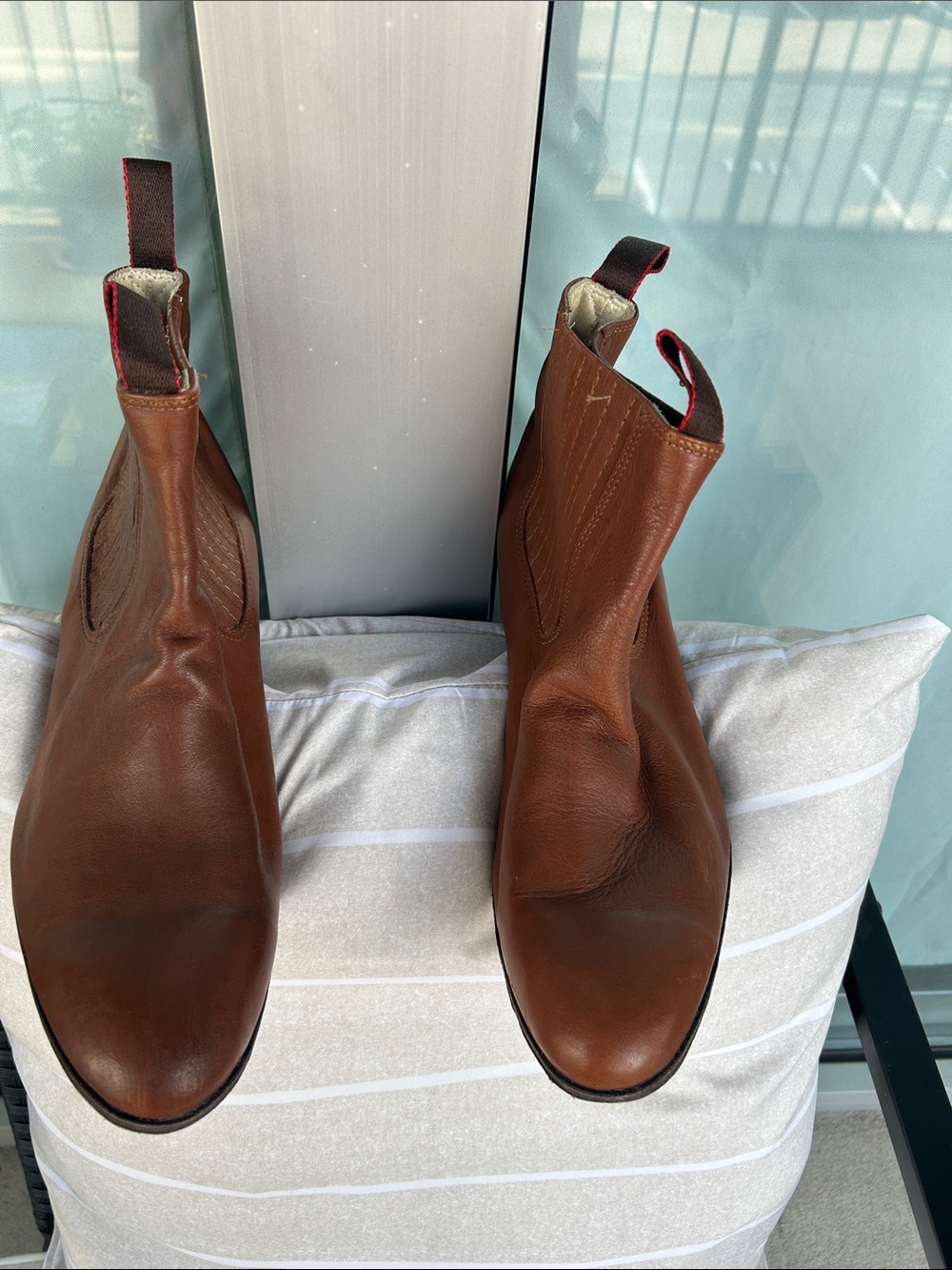 Men's Brown Leather Chelsea Boots - Classic Pull-On Style